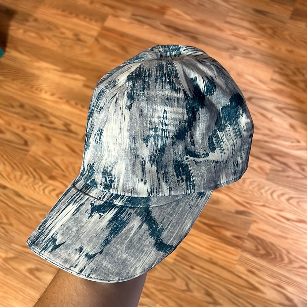 LuLuLemon Hat